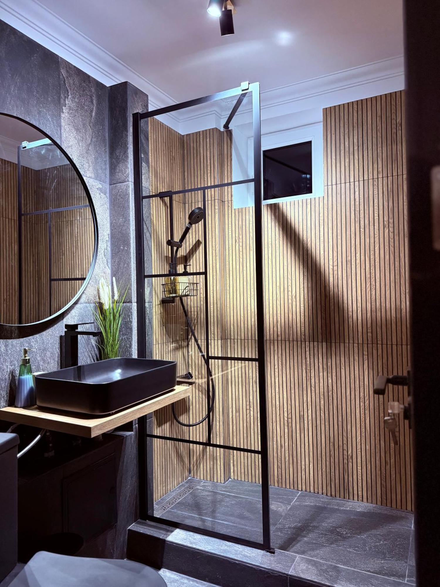 Aman 20 Apartment ไกรโอวา ภายนอก รูปภาพ