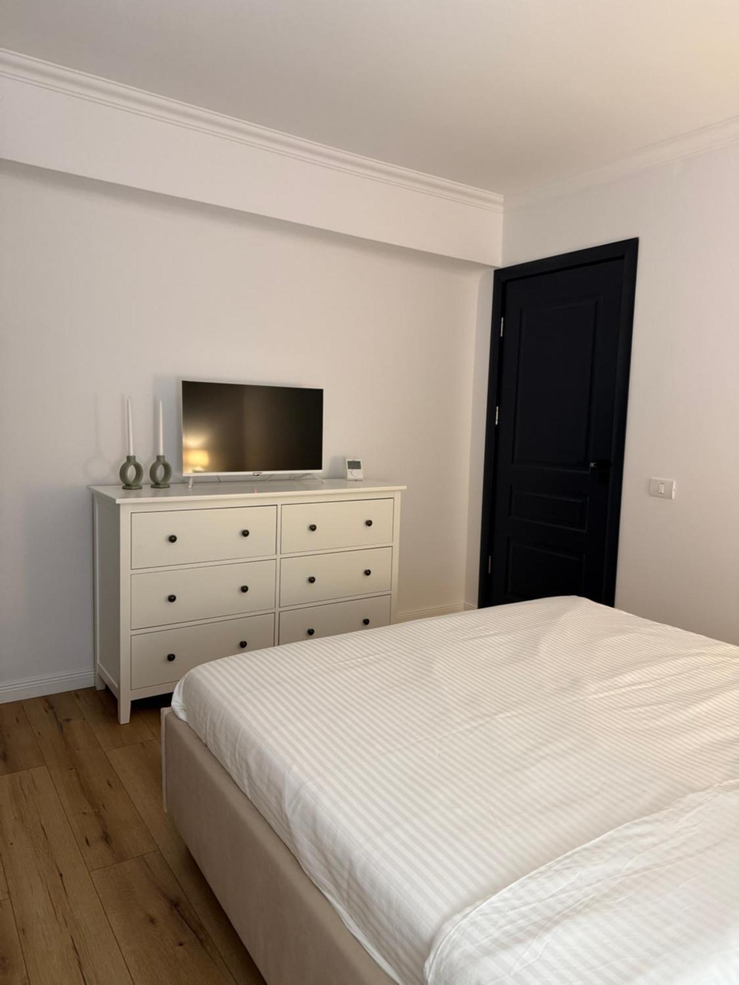 Aman 20 Apartment ไกรโอวา ภายนอก รูปภาพ