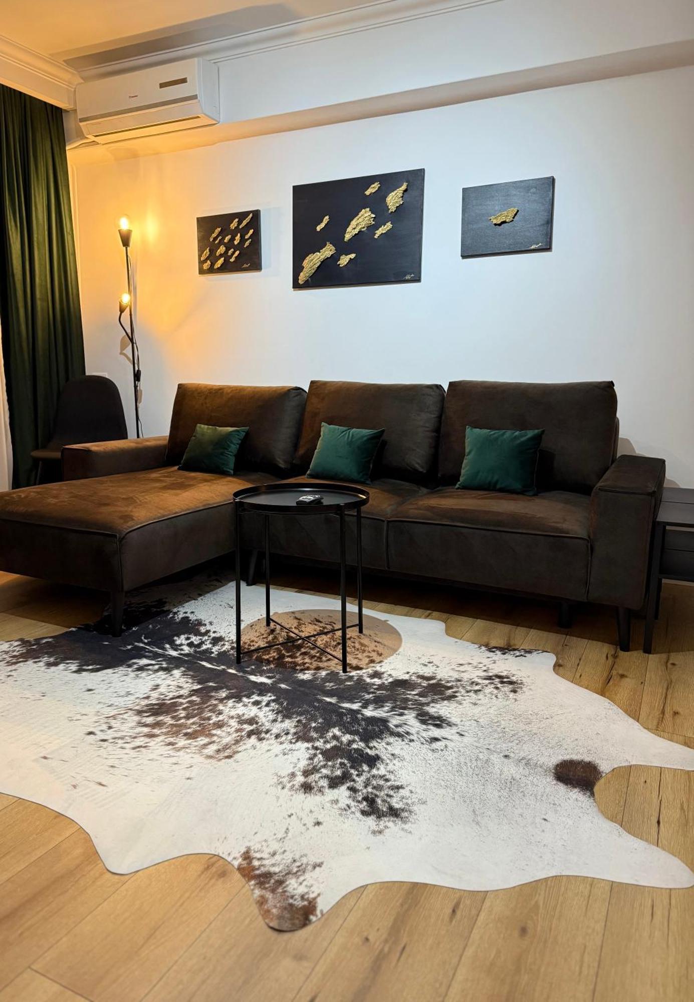 Aman 20 Apartment ไกรโอวา ภายนอก รูปภาพ