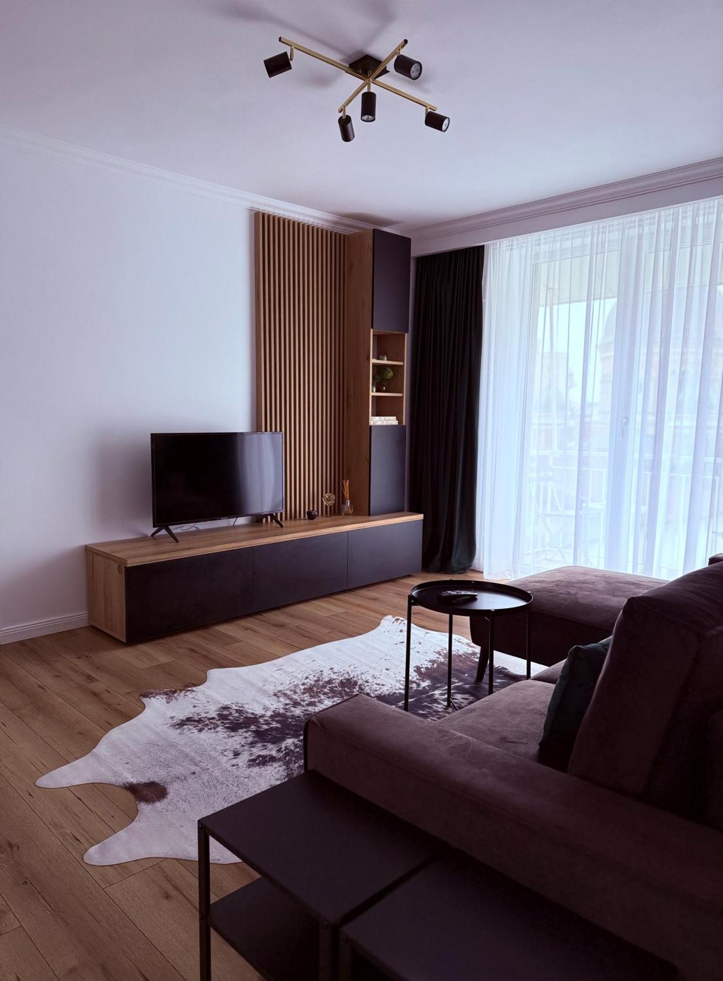 Aman 20 Apartment ไกรโอวา ภายนอก รูปภาพ