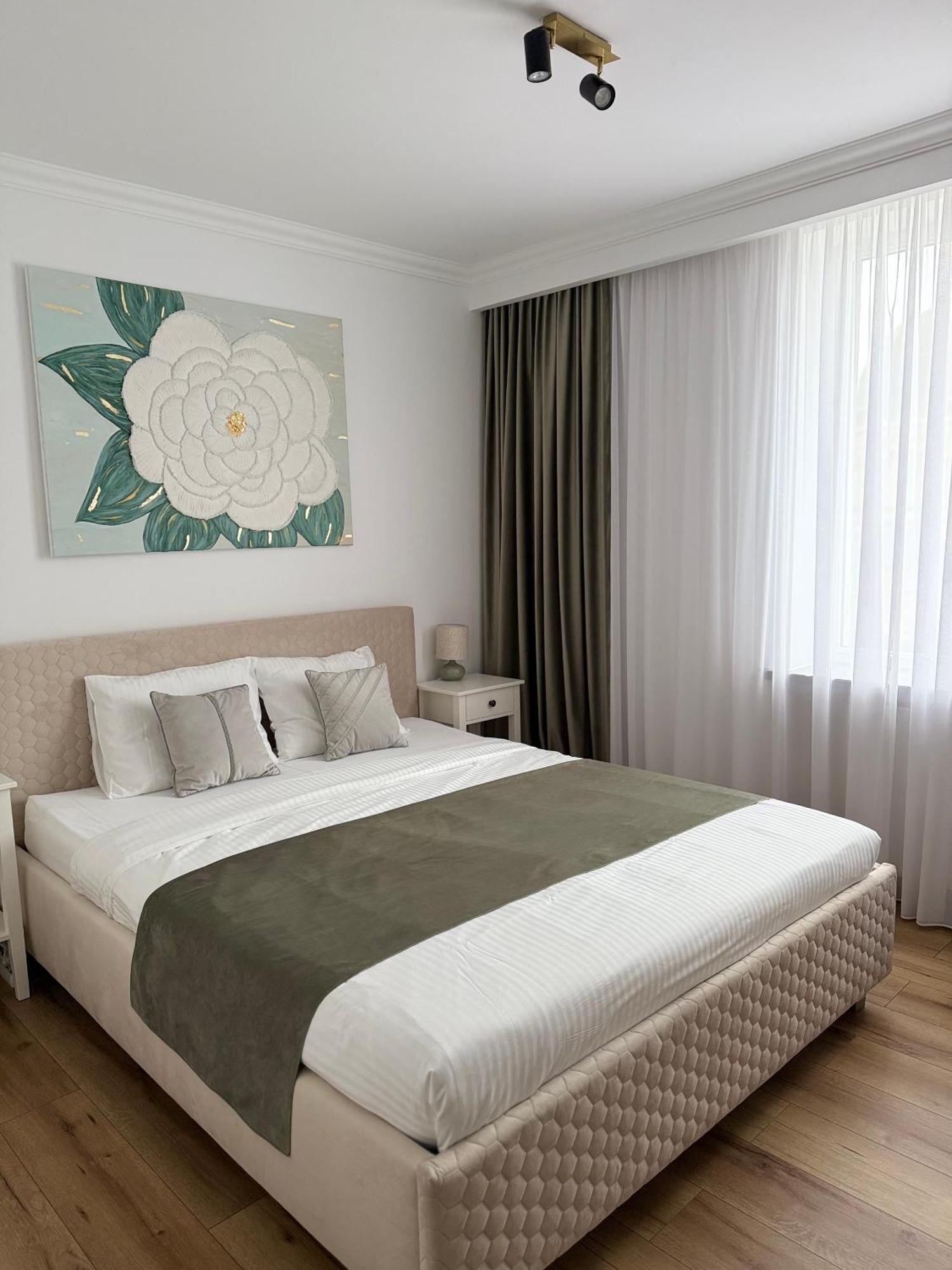 Aman 20 Apartment ไกรโอวา ภายนอก รูปภาพ